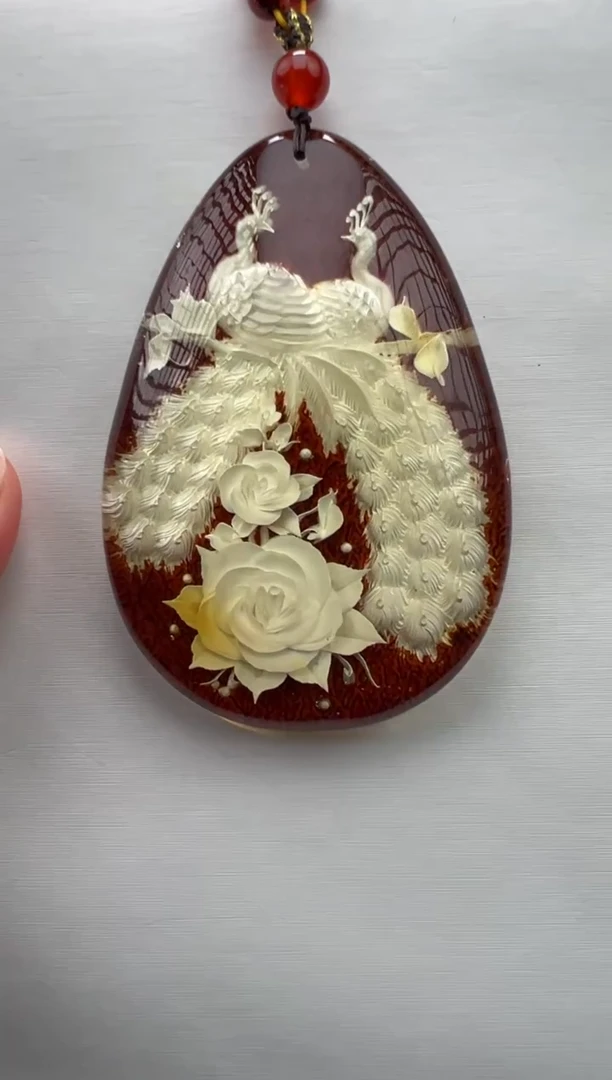 琥珀颈饰未镶嵌吊坠