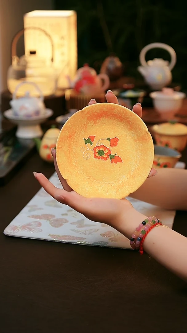 陶瓷茶具缠枝莲壶承（微瑕）