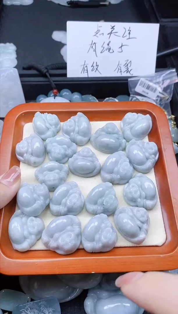翡翠未镶嵌颈饰缅甸A货翡翠A000