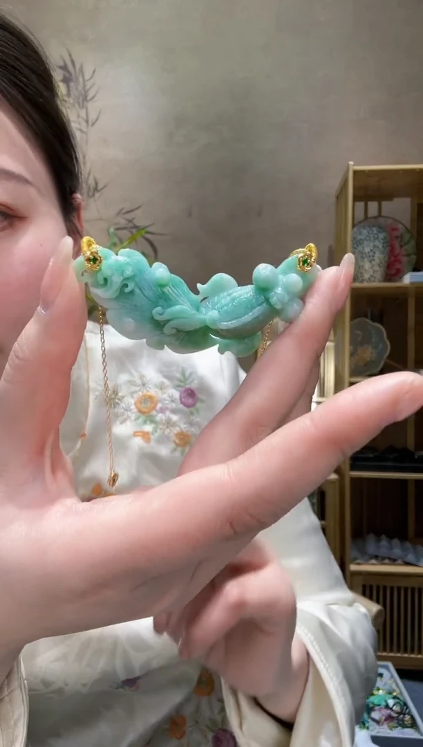 【闪购商品】翡翠颈饰未镶嵌的