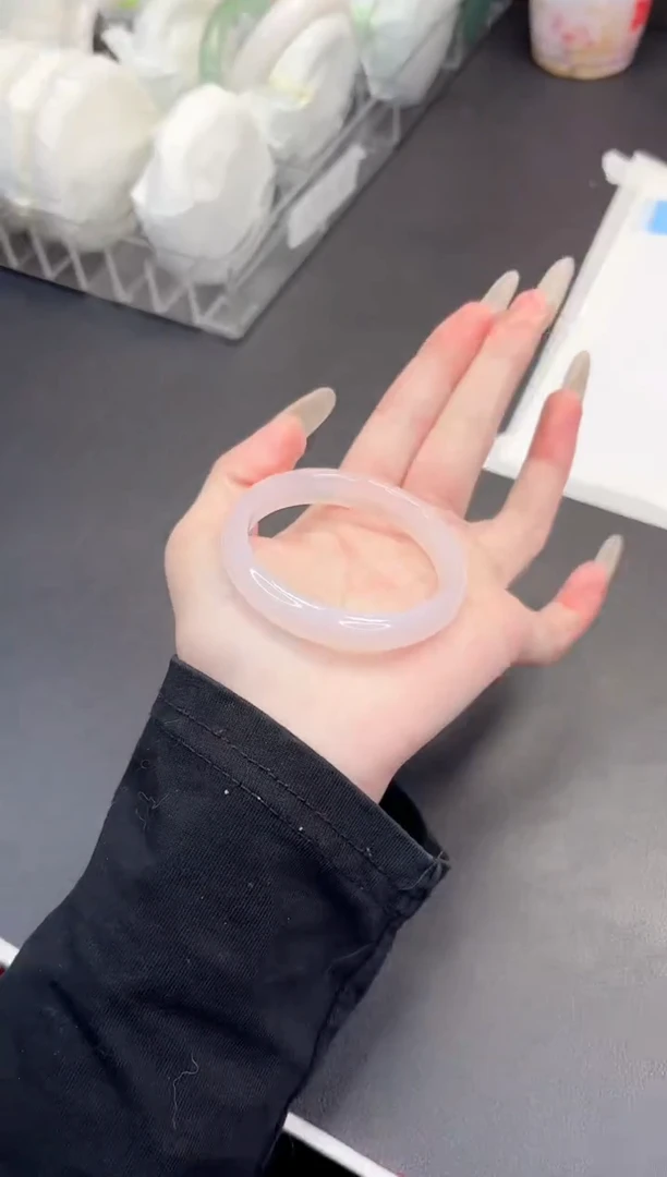 【闪购商品】石英质玉手镯未镶嵌178-50.5