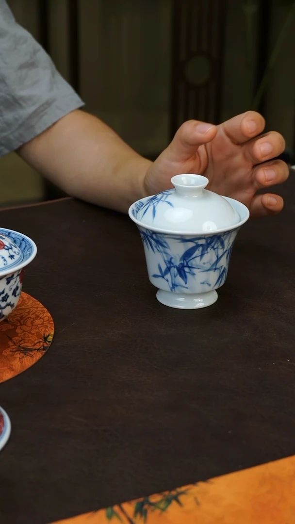 盖碗镇窑1728高足马蹄盖碗