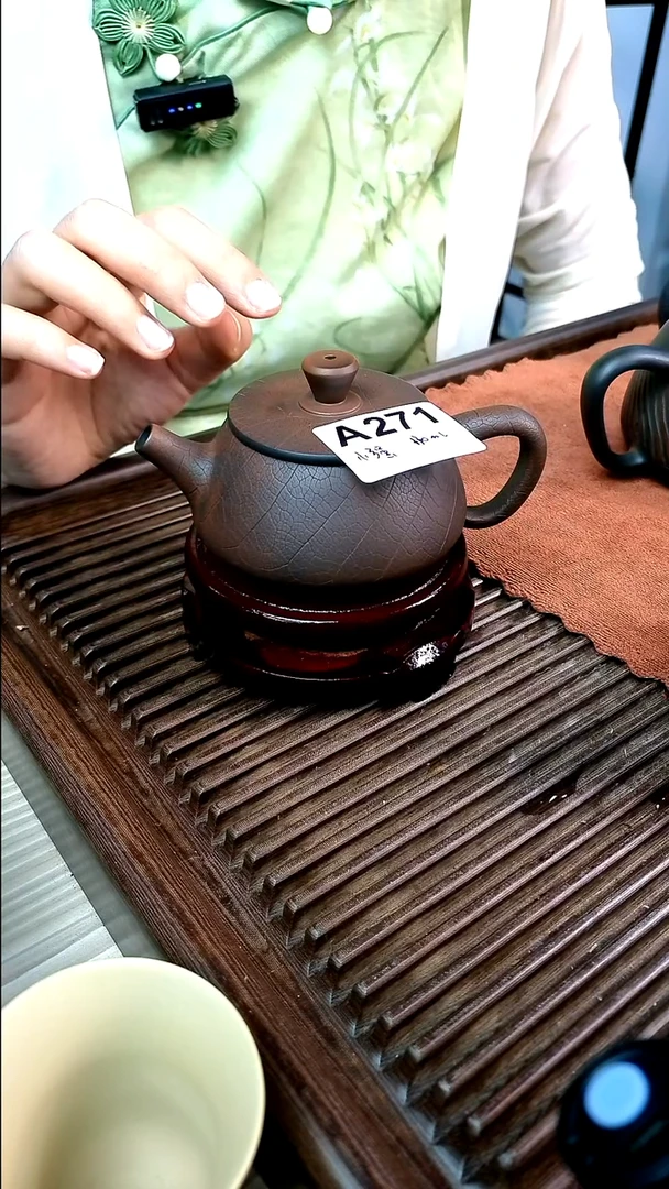 小*云南建水紫陶-130ml叶脉纹石瓢