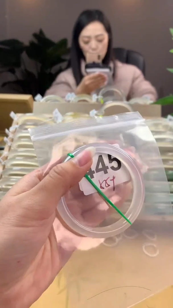 【闪购商品】玛瑙/玉髓手镯未镶嵌445