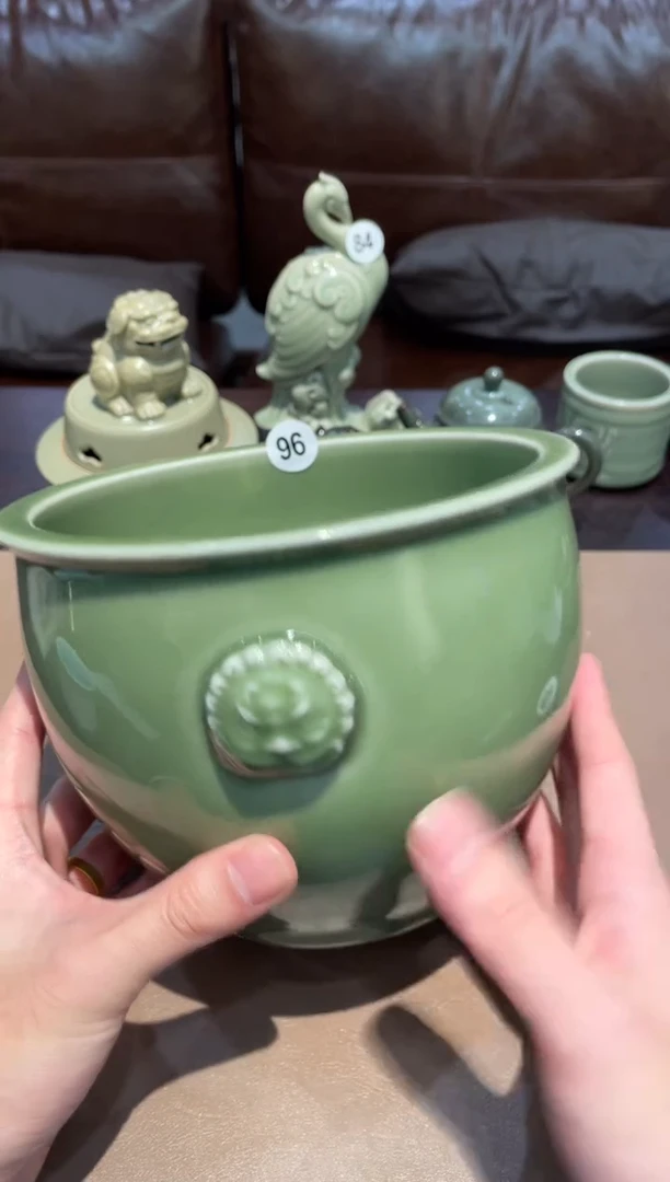 96窑承青瓷兽耳大水缸