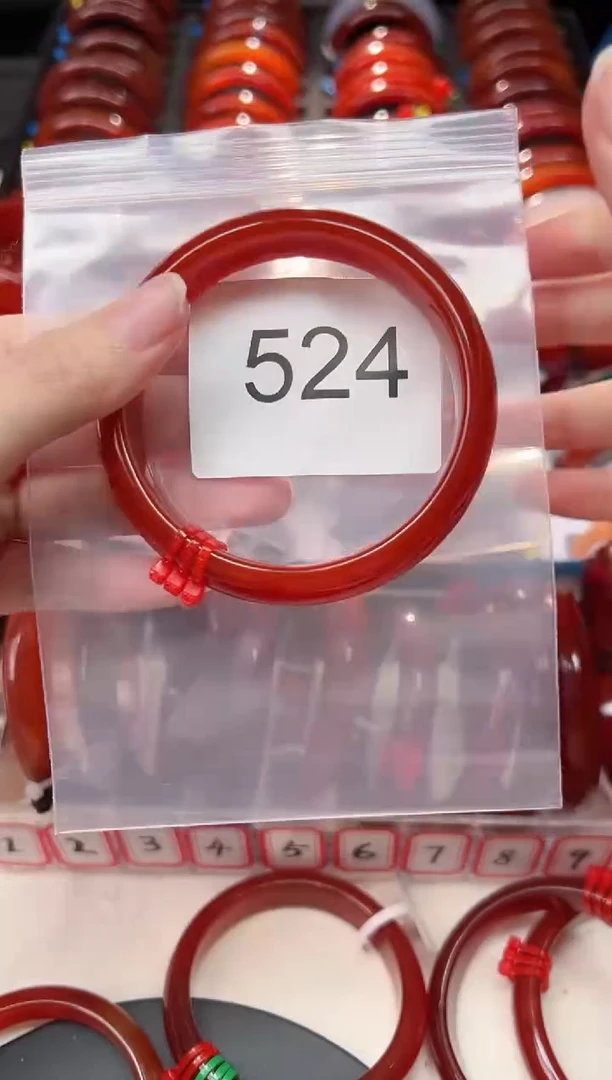 手镯玛瑙/玉髓未镶嵌61圈口*524