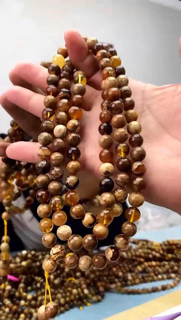 琥珀未镶嵌珠宝奇石发一件永久原价包退058