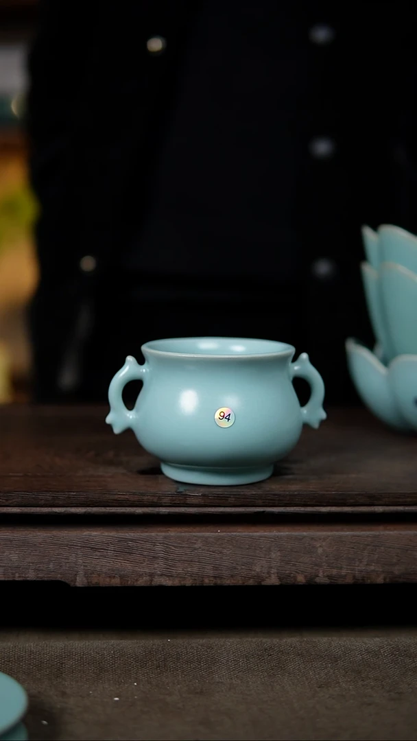 【闪购商品】杯仿古宋臻釉双耳香炉瑕94