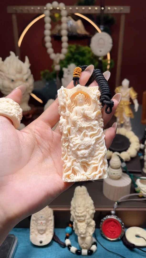 【闪购商品】菩提根/象牙果吊坠【重工版】地藏