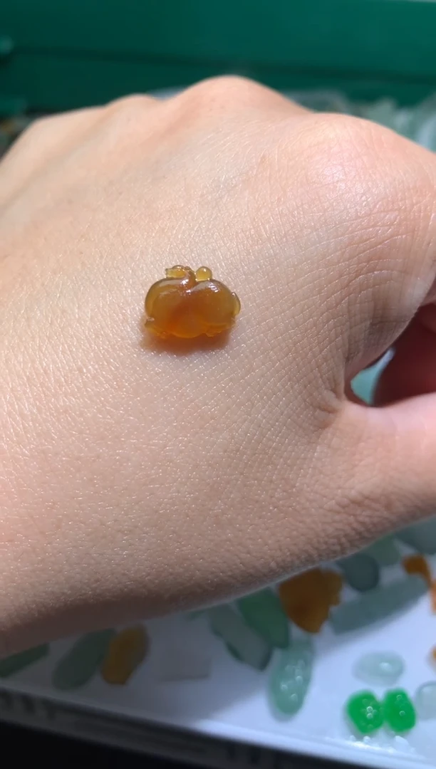 定制翡翠未镶嵌毛货