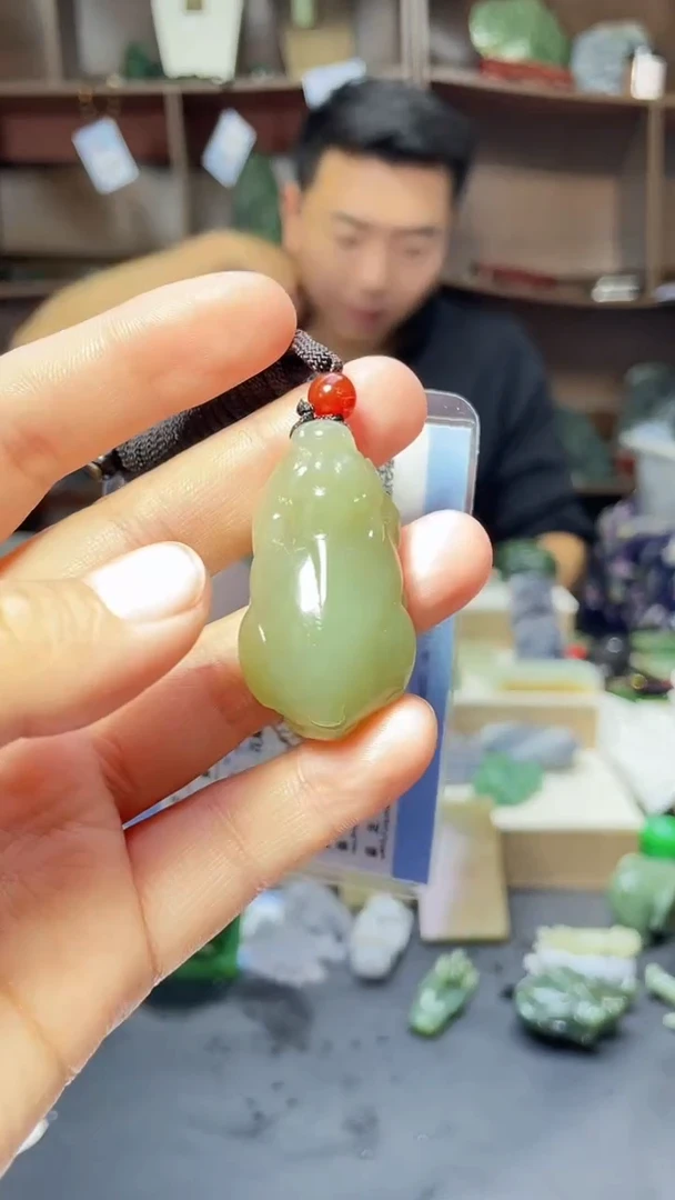 【闪购商品】和田玉颈饰未镶嵌1