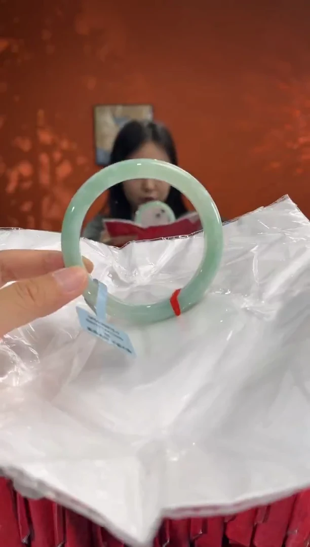 未镶嵌手镯翡翠6