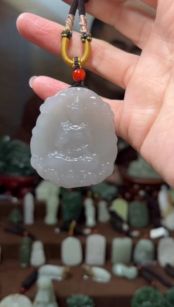 颈饰未镶嵌和田玉·