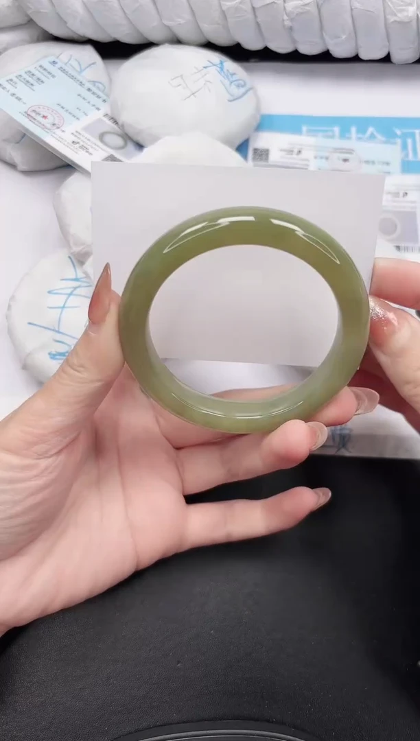 未镶嵌手镯和田玉83-60.5QS4