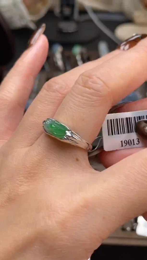 颈饰银S925镶嵌翡翠净货19013