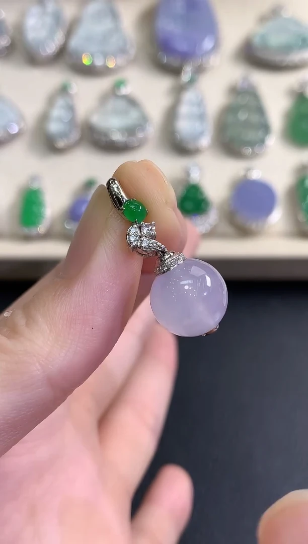 吊坠(不含链)18K金镶嵌翡翠秋日珠宝Q100