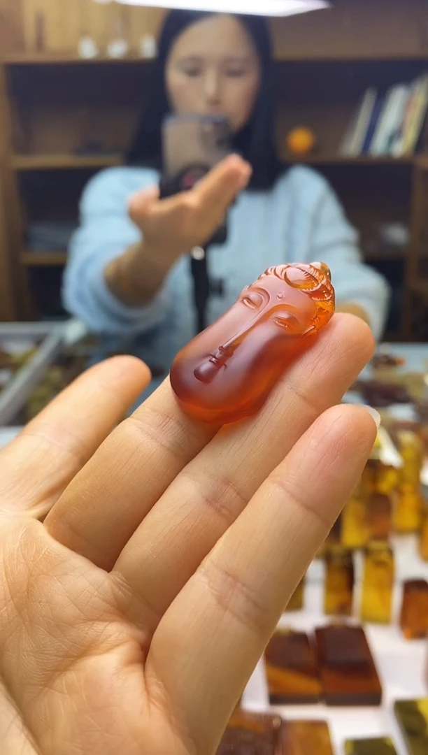琥珀颈饰未镶嵌SN89-52（佛脸）