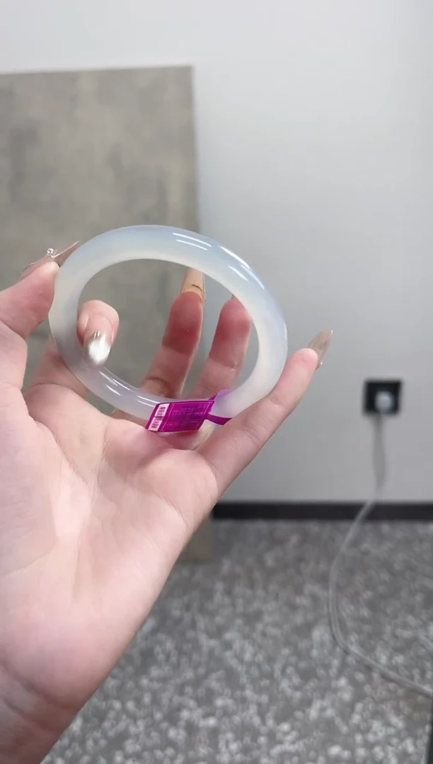 【闪购商品】玛瑙/玉髓手镯未镶嵌60-61圈需要包容 胖圆