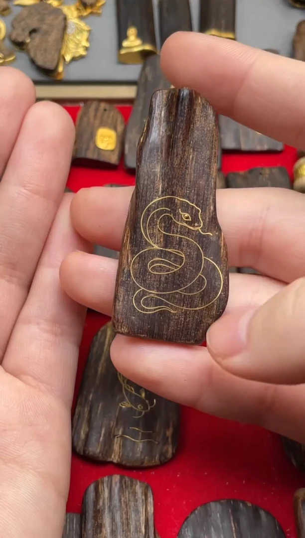 沉香吊坠沉香吊坠41