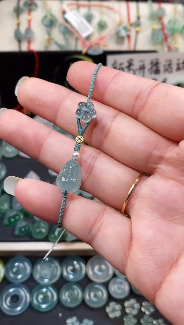 散珠翡翠貔貅小花手绳 手围15