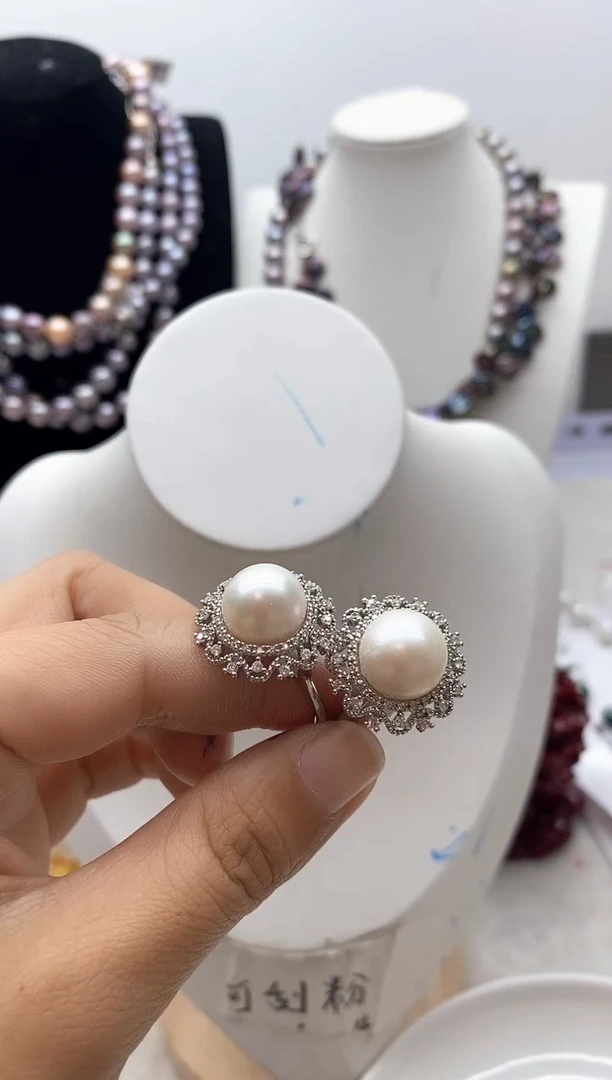 【闪购商品】淡水珍珠颈饰钛钢64