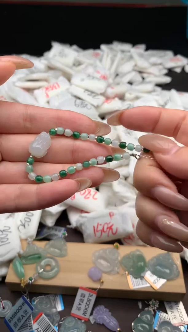 【闪购商品】翡翠手链未镶嵌 一