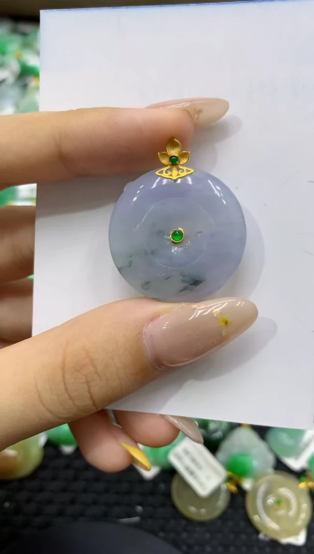 颈饰18K金镶嵌翡翠天然缅甸翡翠A货