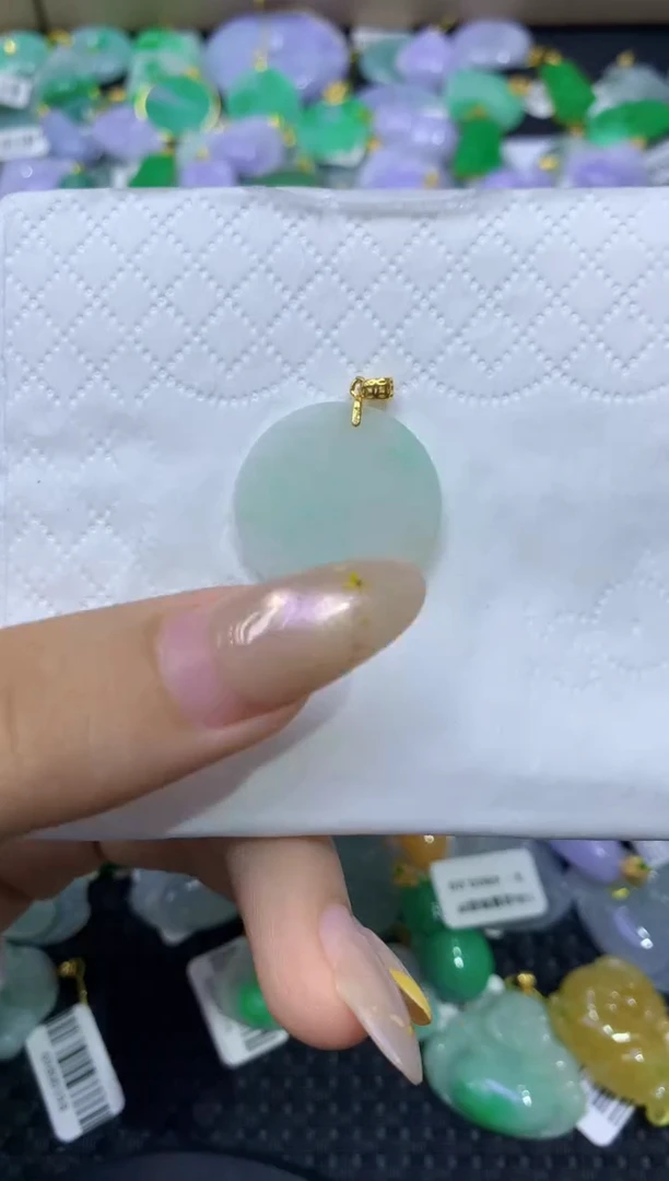 颈饰未镶嵌翡翠天然缅甸翡翠A货