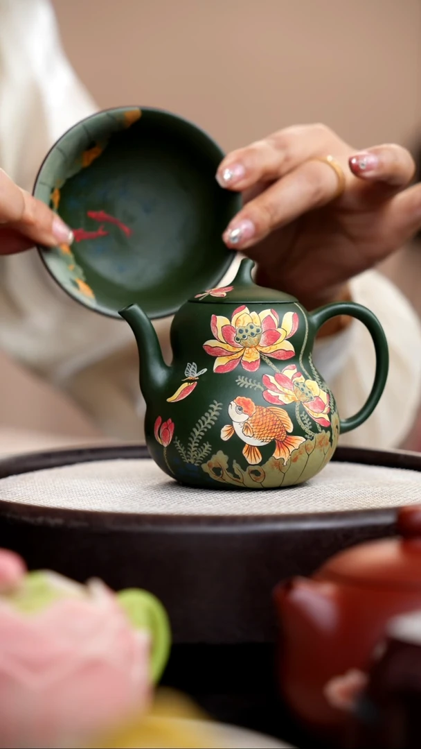 茶壶紫砂民国绿葫芦壶泥绘荷花金鱼+杯