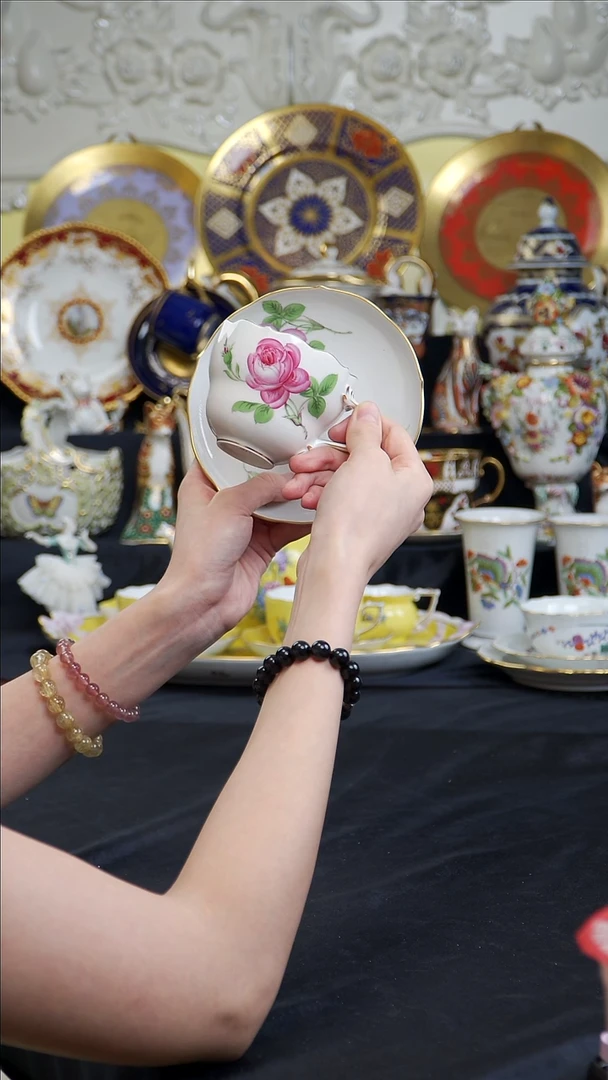 骨瓷婷婷中古器物如图所示65