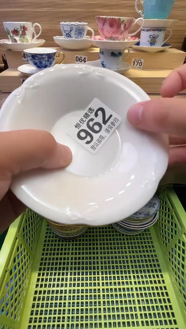 瓷片小*子陶瓷瓷器瓷器瓷器瓷器