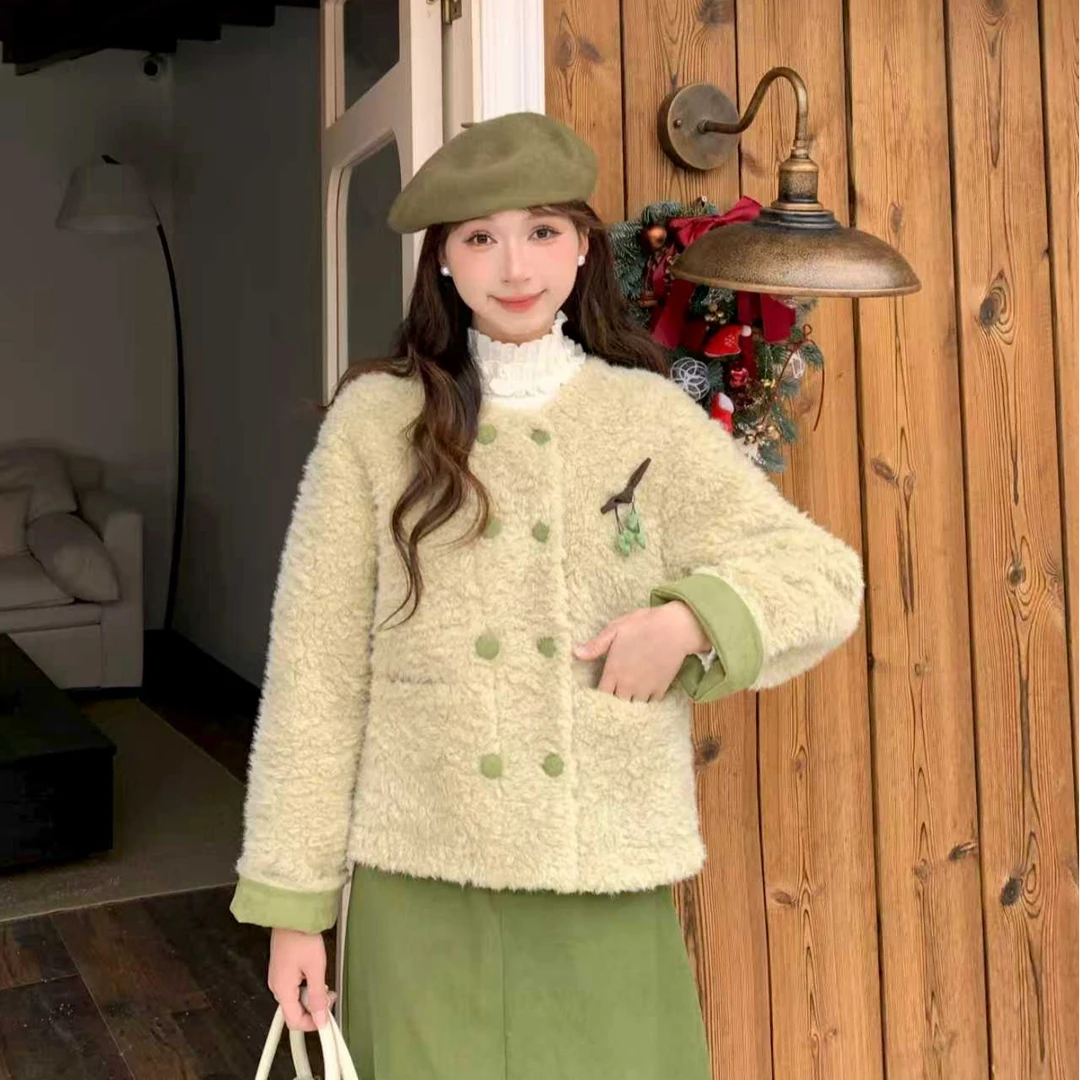 慕兔甜美仿羊羔毛绒外套女2025冬新款小个子立体装饰皮毛一体上衣
