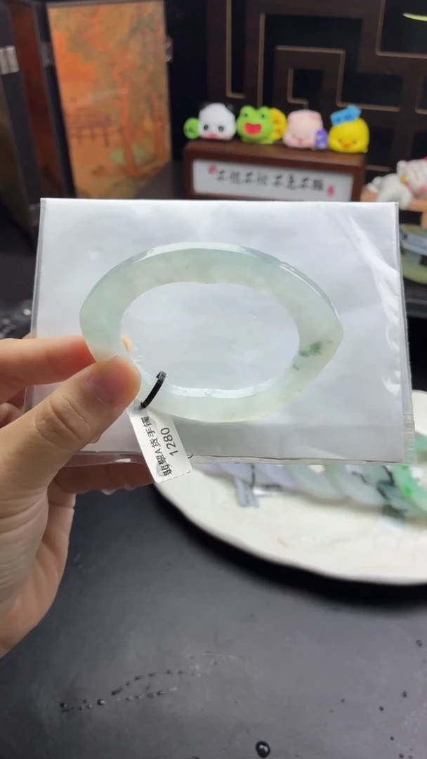 未镶嵌手镯定制翡翠50-55 卡4+