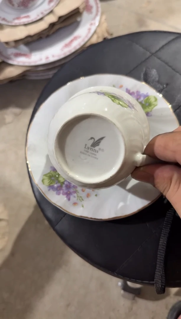 摆件老瓷器出口一杯一碟缩釉有瑕请慎拍