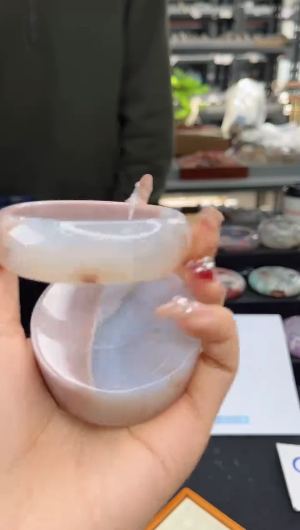 【闪购商品】石英质玉手镯未镶嵌61圈口（不退不换）1563165