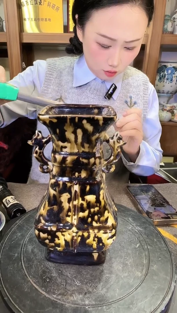 【闪购商品】其他D27景德镇制瓷器一件
