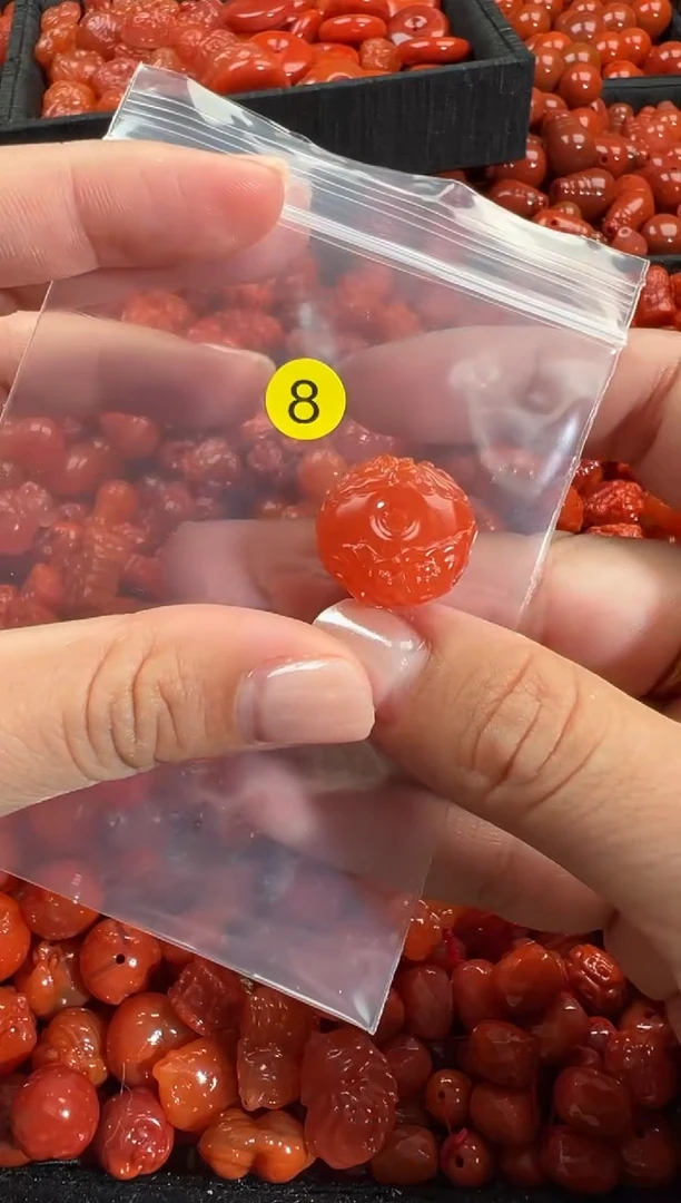 颈饰未镶嵌南红玛瑙1