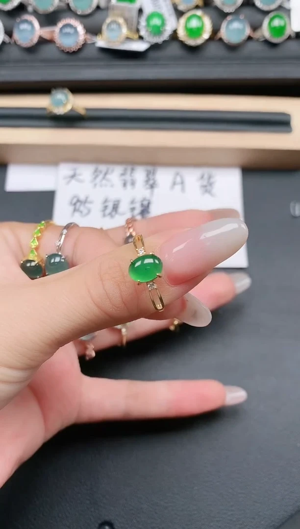 翡翠戒指银S925镶嵌111
