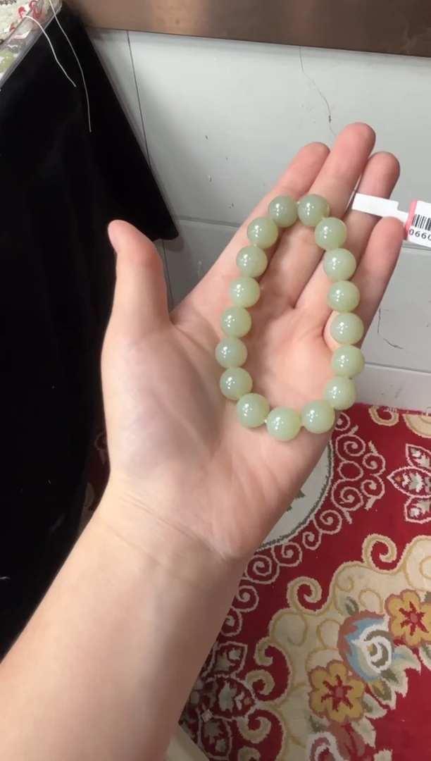 【闪购商品】和田玉手串未镶嵌若羌微色差卡12L
