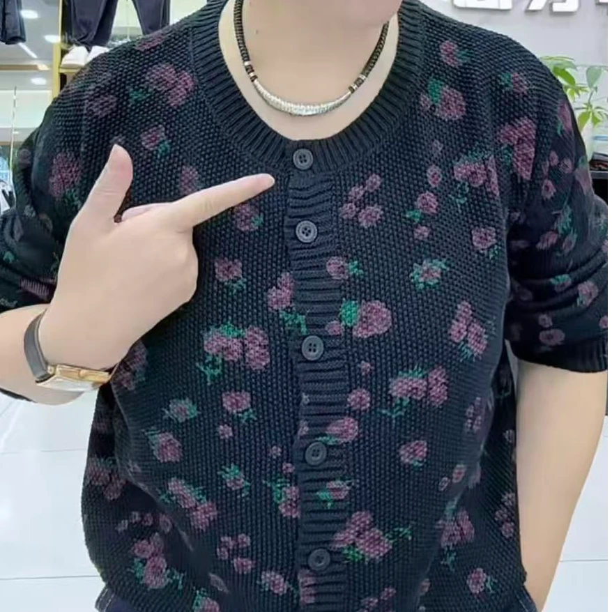 秋季新款女士毛衣针织衫圆领大板型薄款显瘦梅花