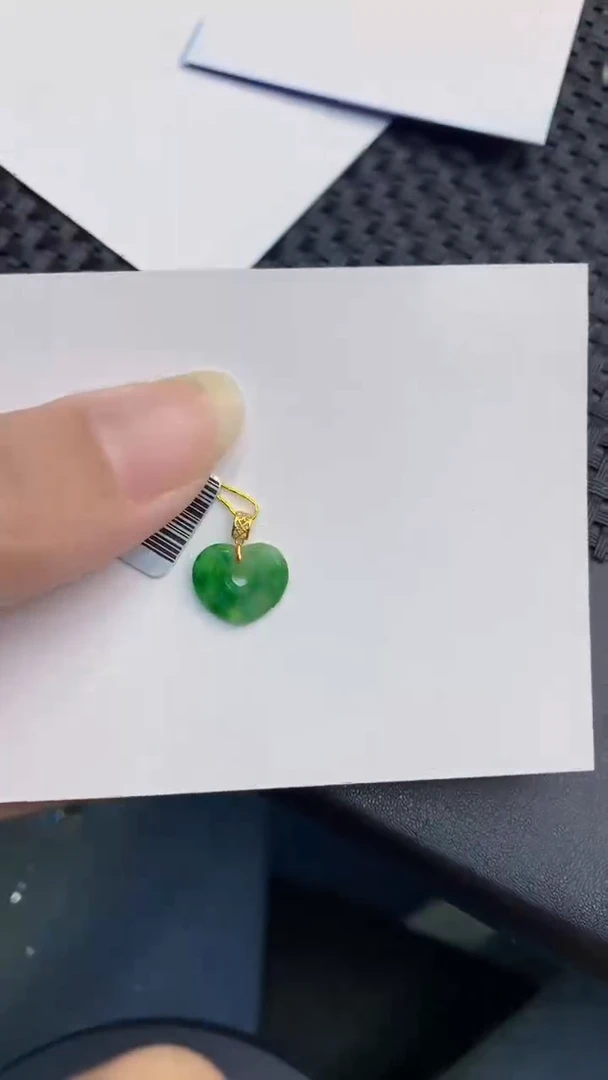 【闪购商品】翡翠颈饰18K金镶嵌            8