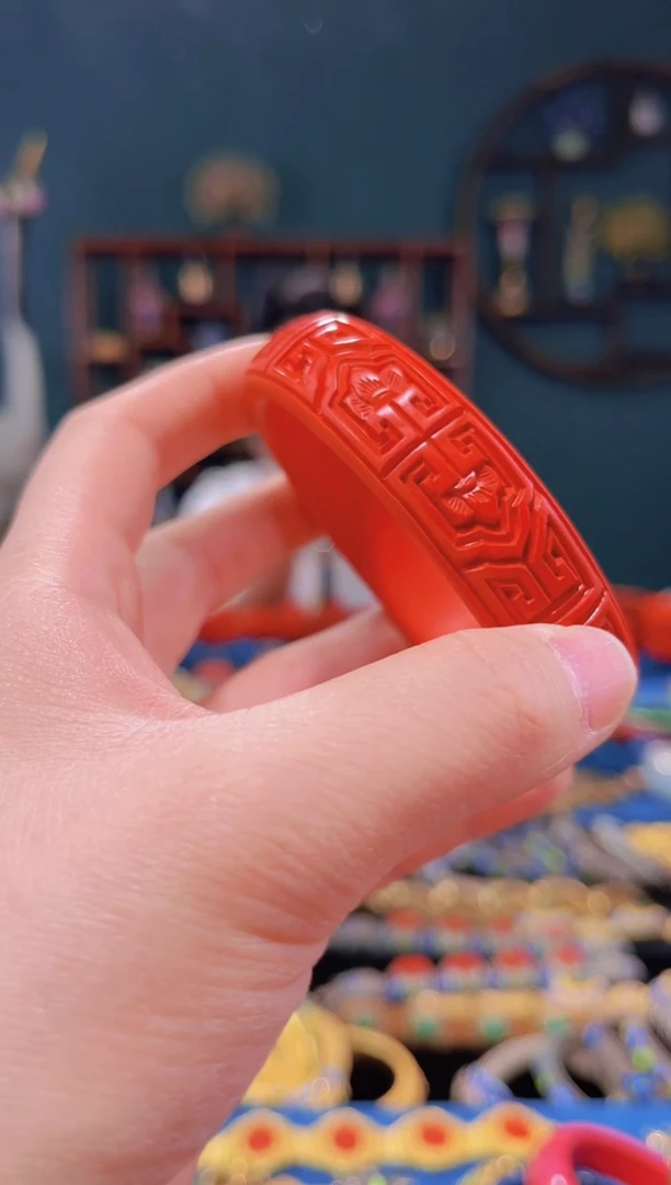 【闪购商品】非遗技艺雕漆古背镯圈62左右