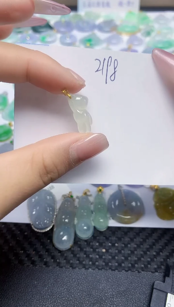 翡翠未镶嵌颈饰天然缅甸翡翠A货