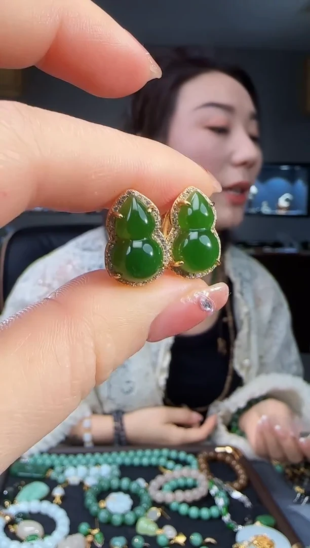 银S925镶嵌和田玉耳饰1