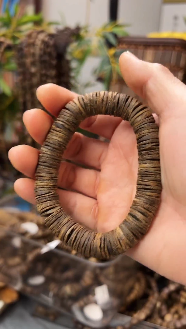 沉香手串棋楠乌身沉水片珠单圈