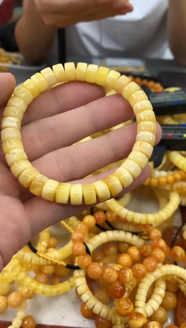 未镶嵌蜜蜡裸石手串