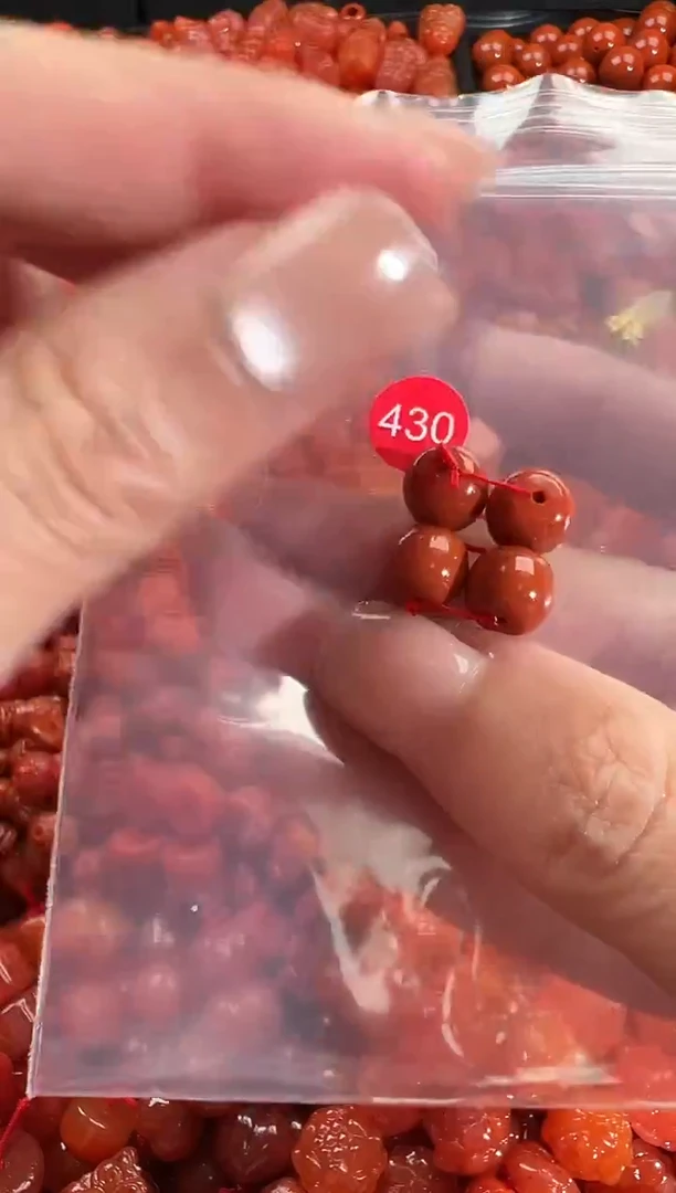 颈饰未镶嵌南红玛瑙1