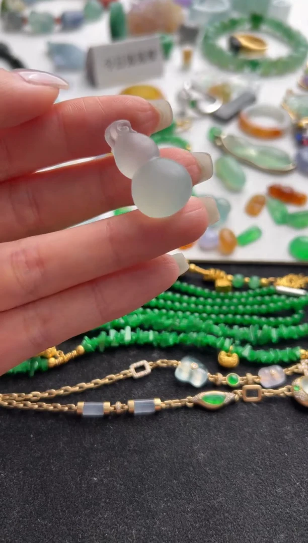 定制翡翠未镶嵌葫芦15000+750