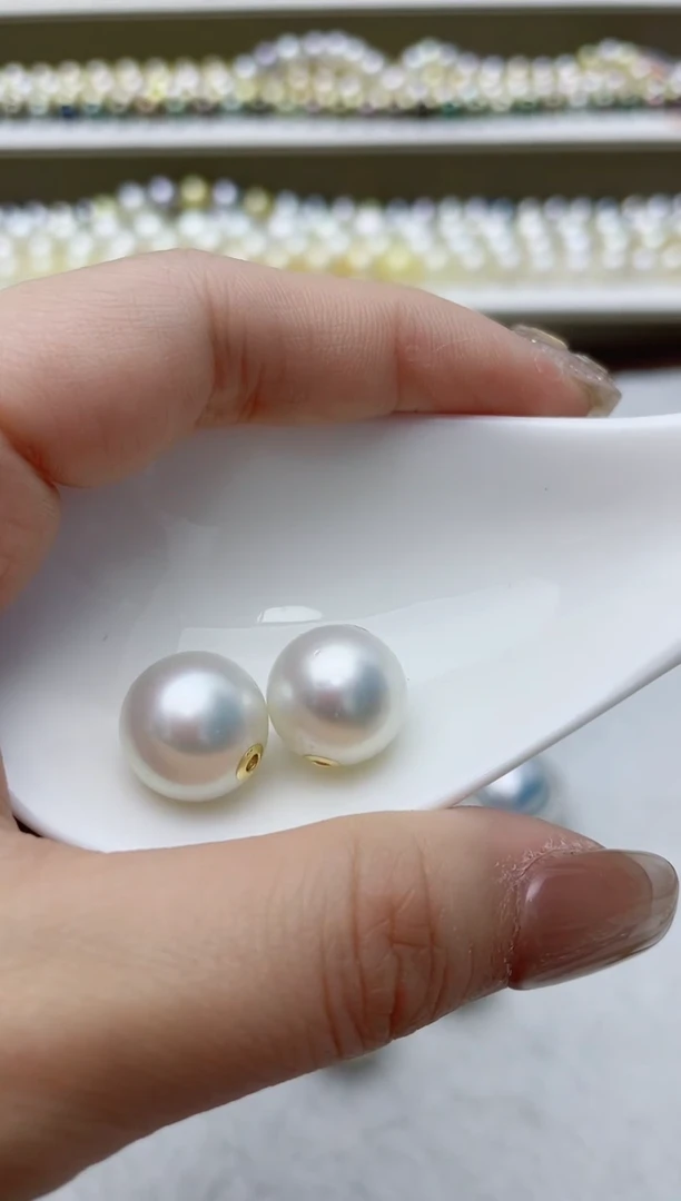 【闪购商品】海水珍珠颈饰18K金镶嵌A225商品多样性发其一