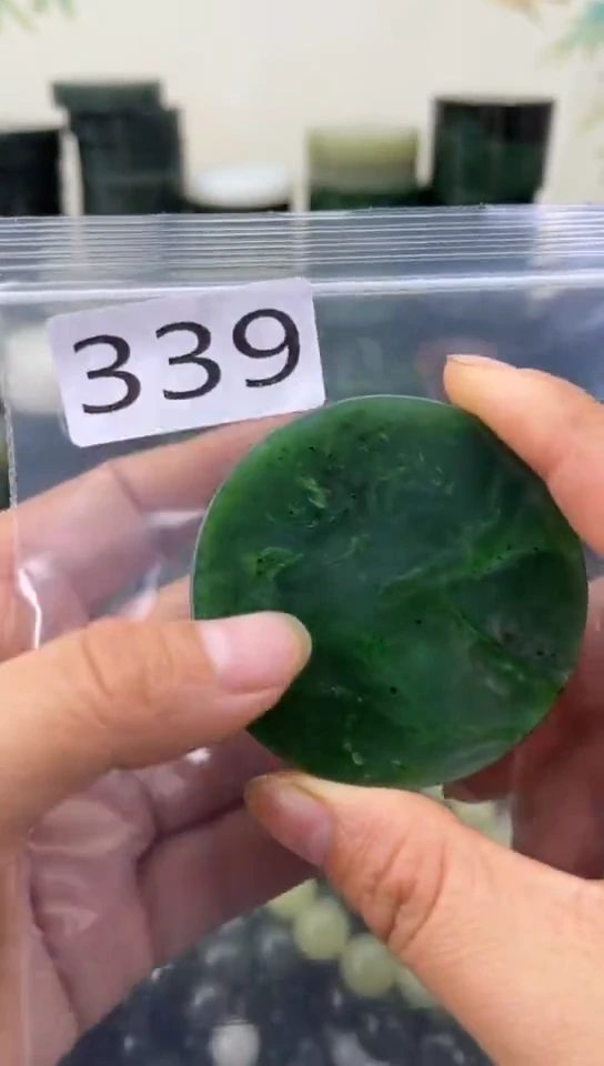 未镶嵌和田玉珠宝半成品镯芯
